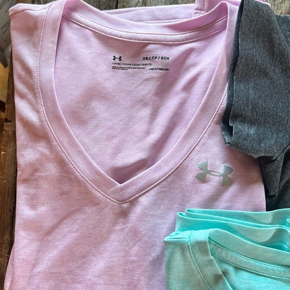 Under Armour Bundle! LIKE NEW! - Picture 2 of 6